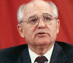 Roberio de Ogum prevê: “Gorbachev voltará ao lugar que lhe pertence.”