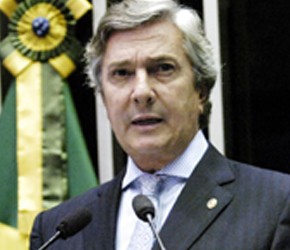 Roberio de Ogum prevê a queda do presidente Collor, em 1991. Veja: