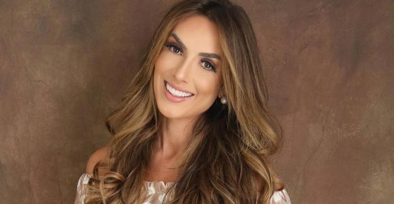A Panicat esteve com espiritualista Roberio de Ogum para iniciar tratamento contra ‘trabalho do mal’ A Panicat esteve com espiritualista Roberio de Ogum para iniciar tratamento contra ‘trabalho do mal’